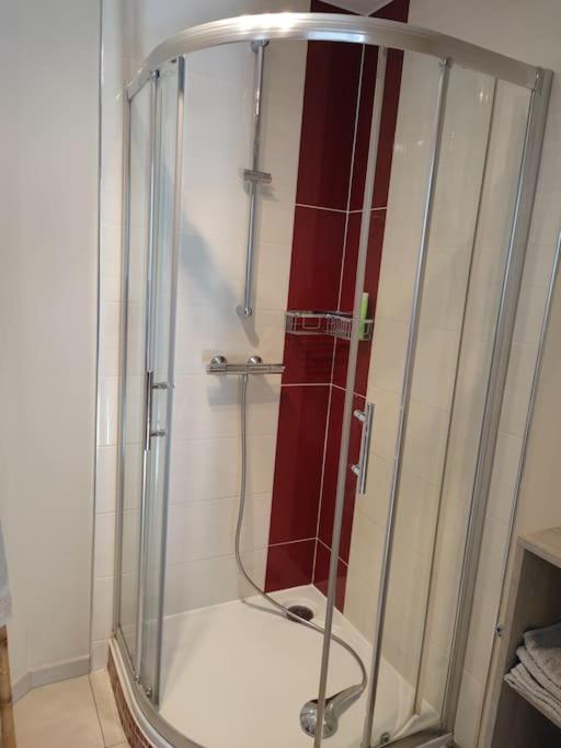 Charmant 2 Pieces A Aubenas 2Etoiles Apartman Kültér fotó